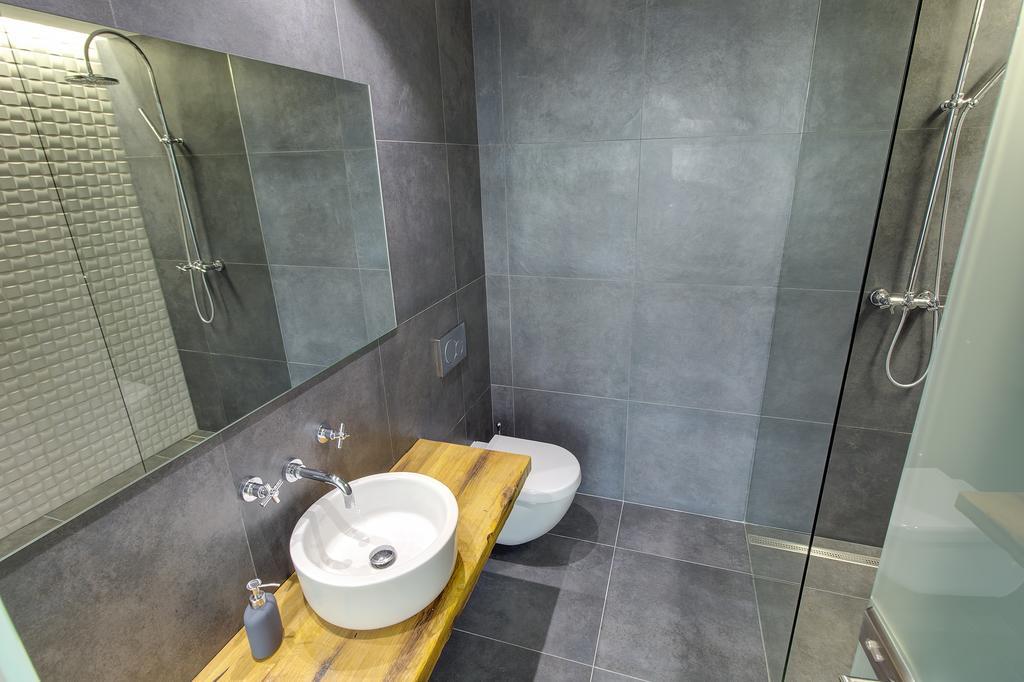 Luxury Apartment By Hi5 -Andrassy Suite Budapest Exterior foto
